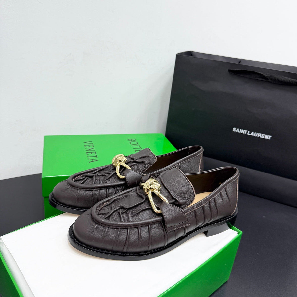 BOTT V LOAFERS
