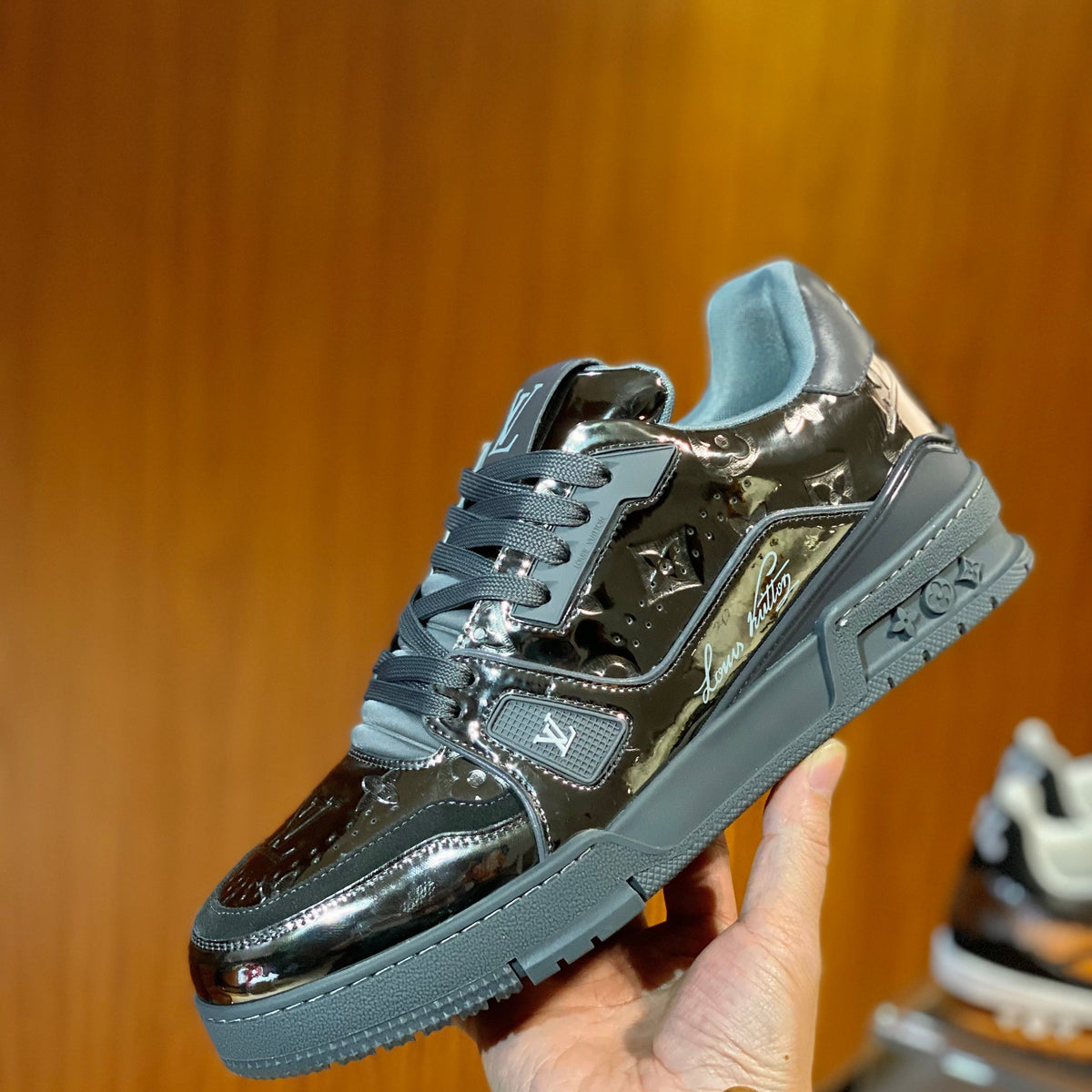 LOU TRAINERS