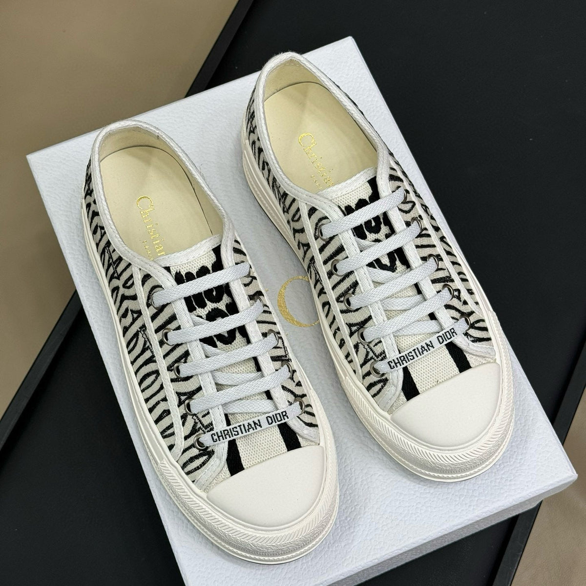 CD PLATFORM SNEAKER