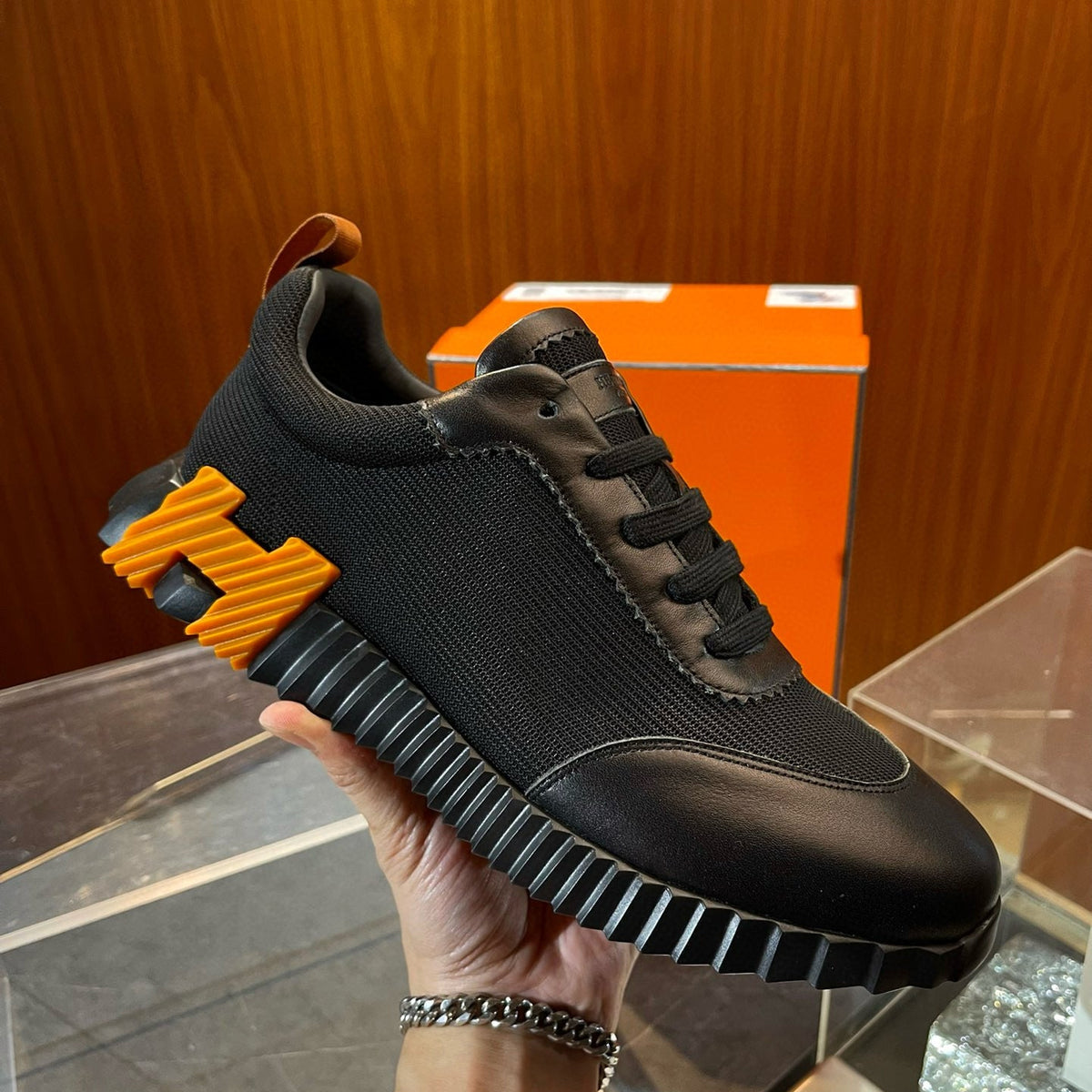 HERM BOUNCING SNEAKERS