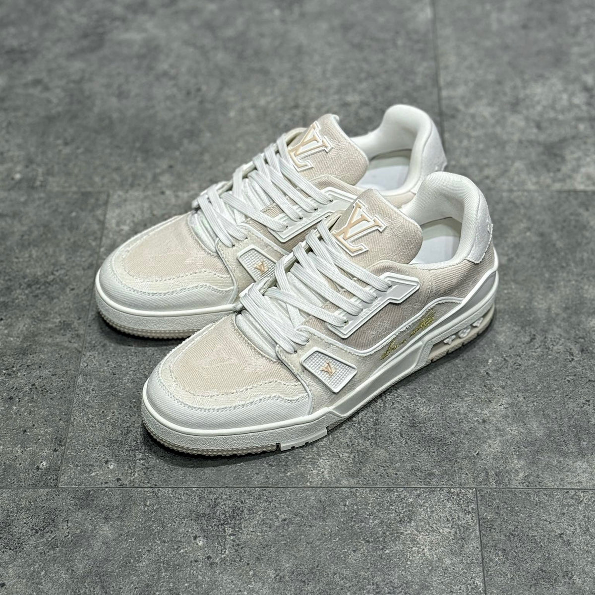 LOU TRAINERS