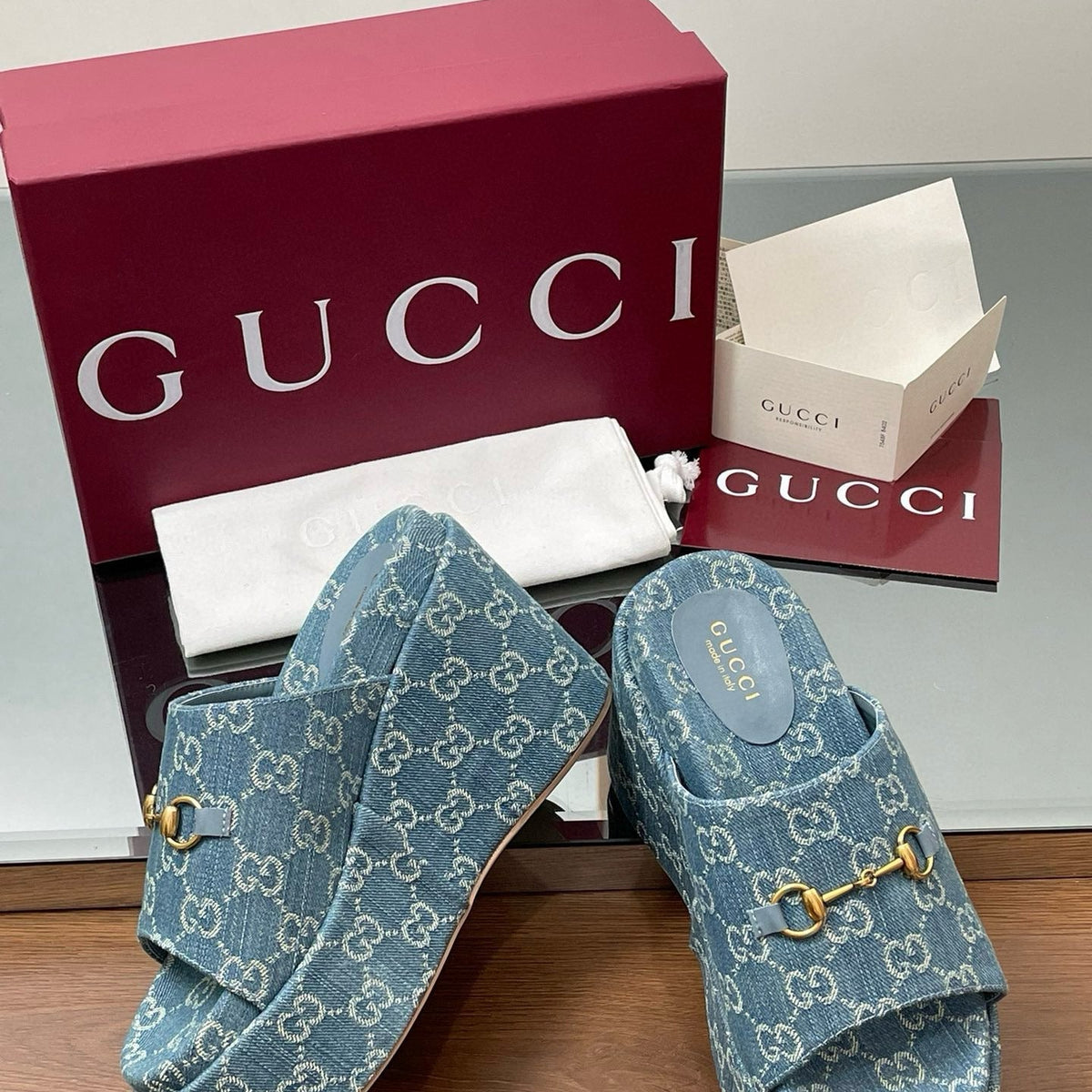 GG WEDGE SANDALS