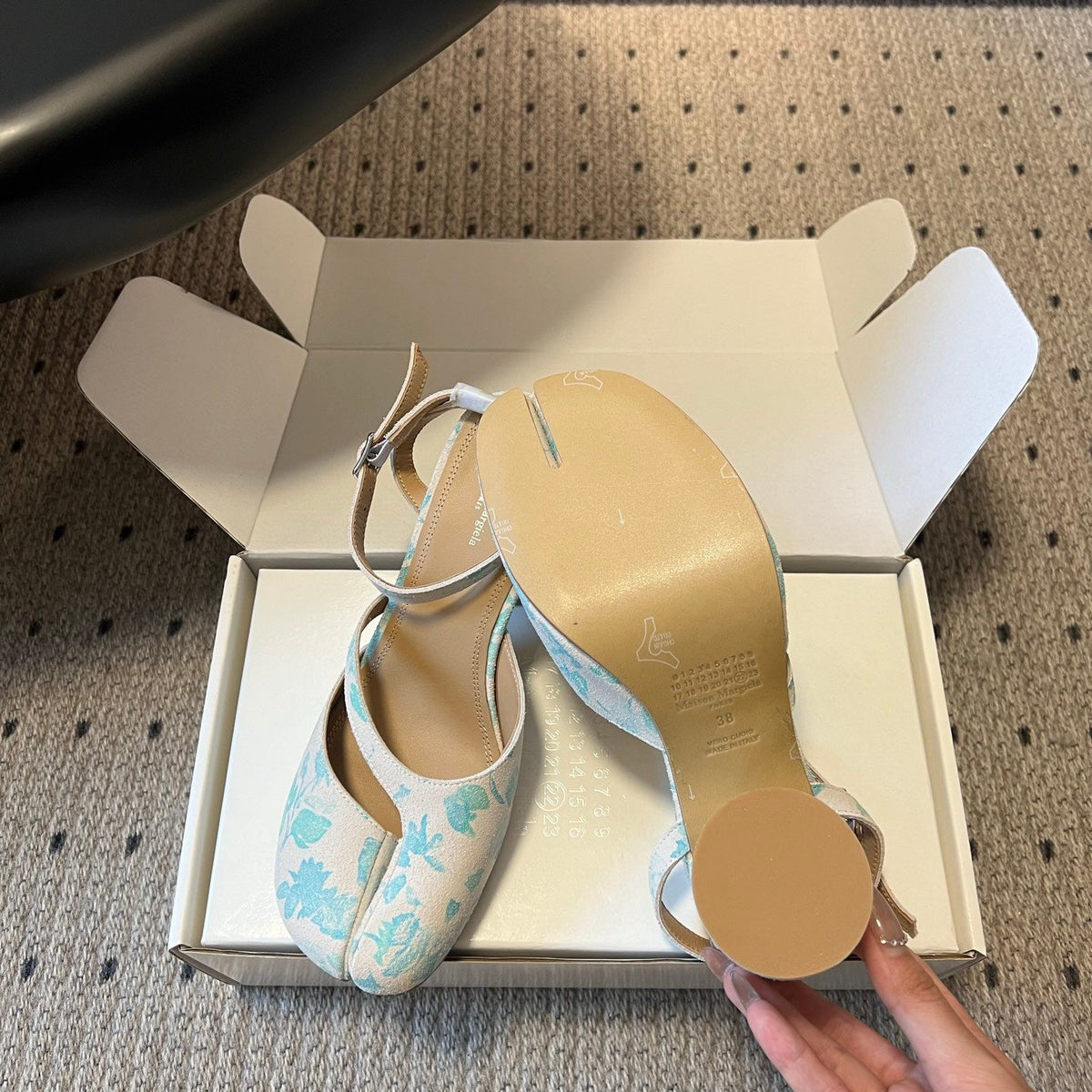MAISON M TABI PUMPS