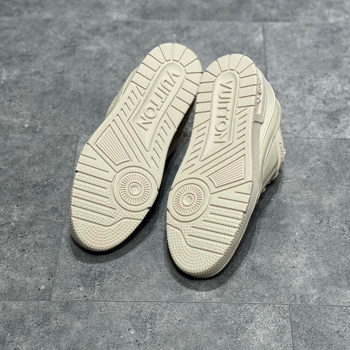LOU TRAINERS