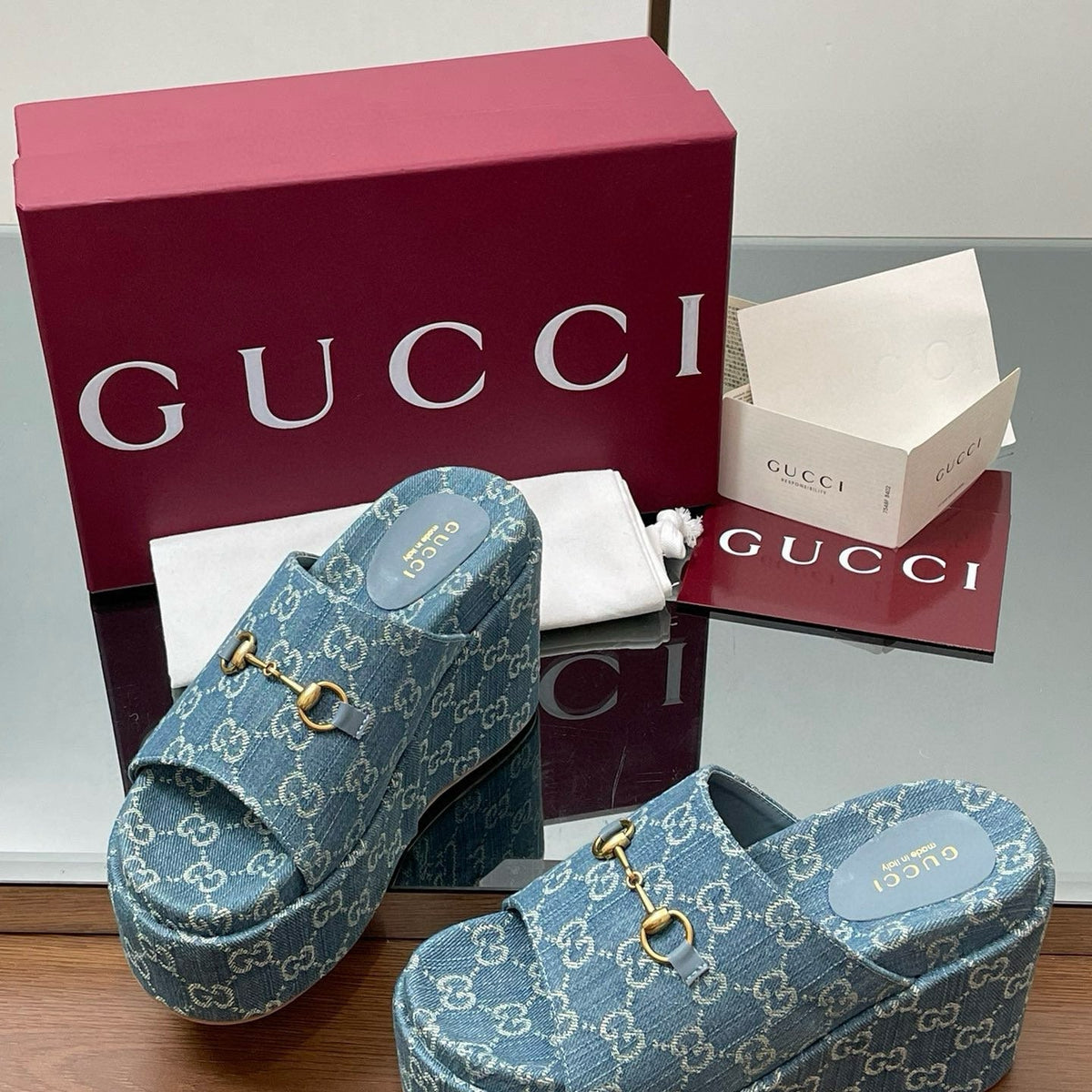 GG WEDGE SANDALS