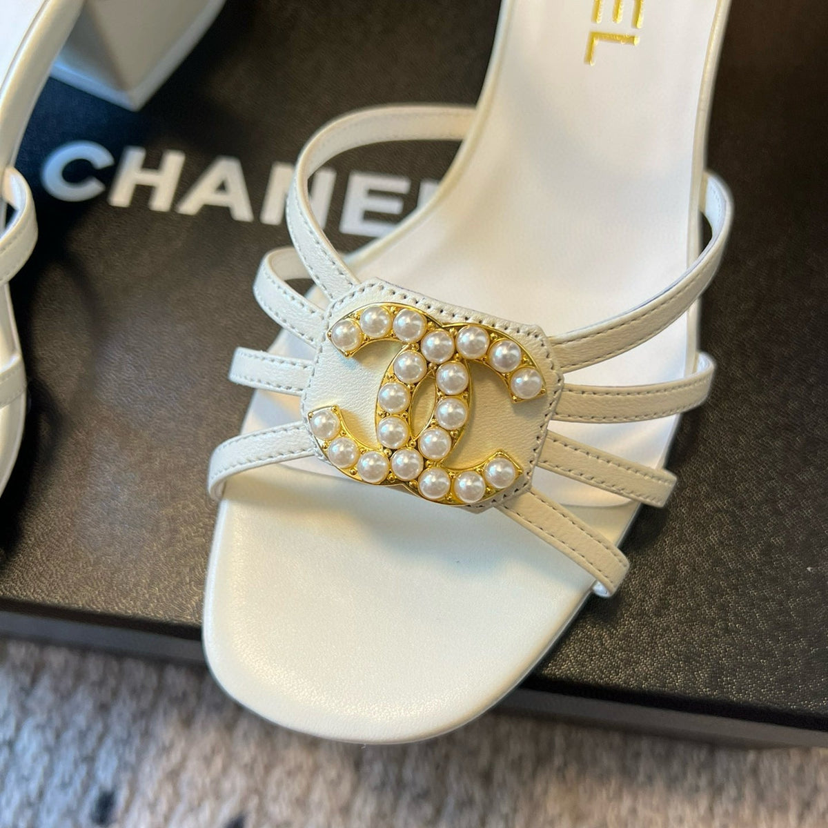 CC HEELS