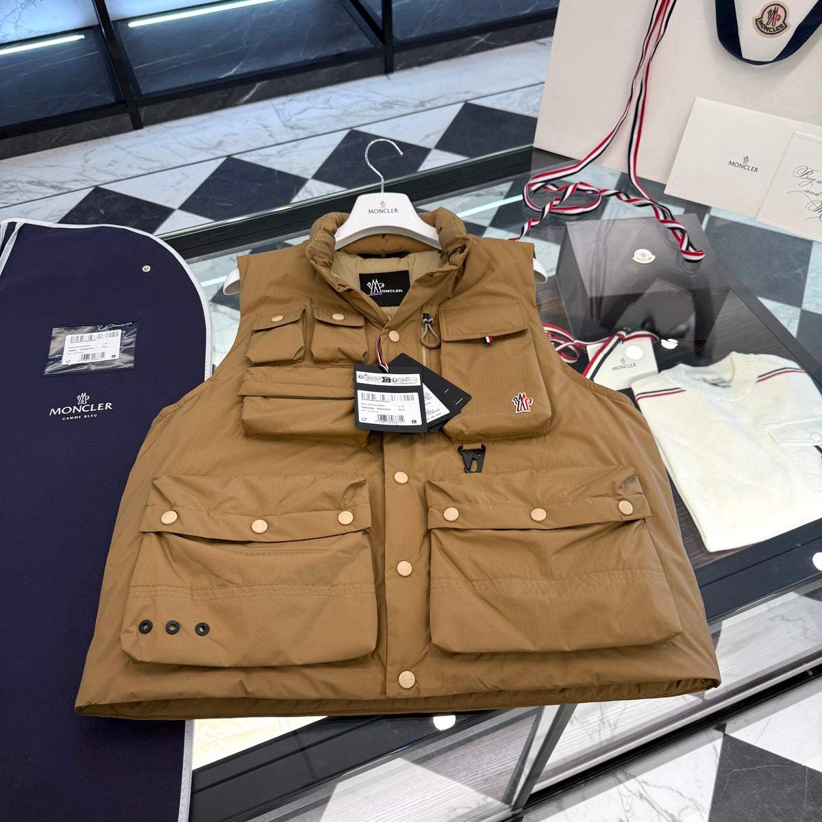 MONC TONGASS VEST