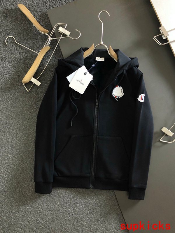 Moncler Luxury Cloth