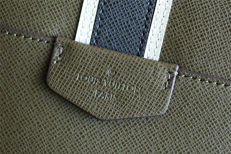 I W Fashion Lu-Vi bags - 9734