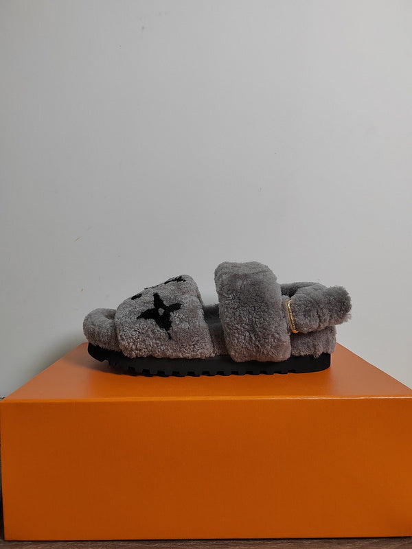 Louis Vuittion Luxury Shoes