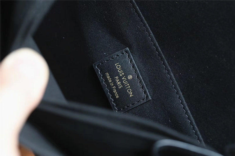 I W Fashion Lu-Vi bags - 8111