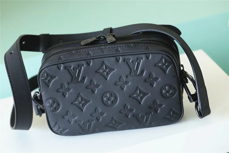 I W Fashion Lu-Vi bags - 9893