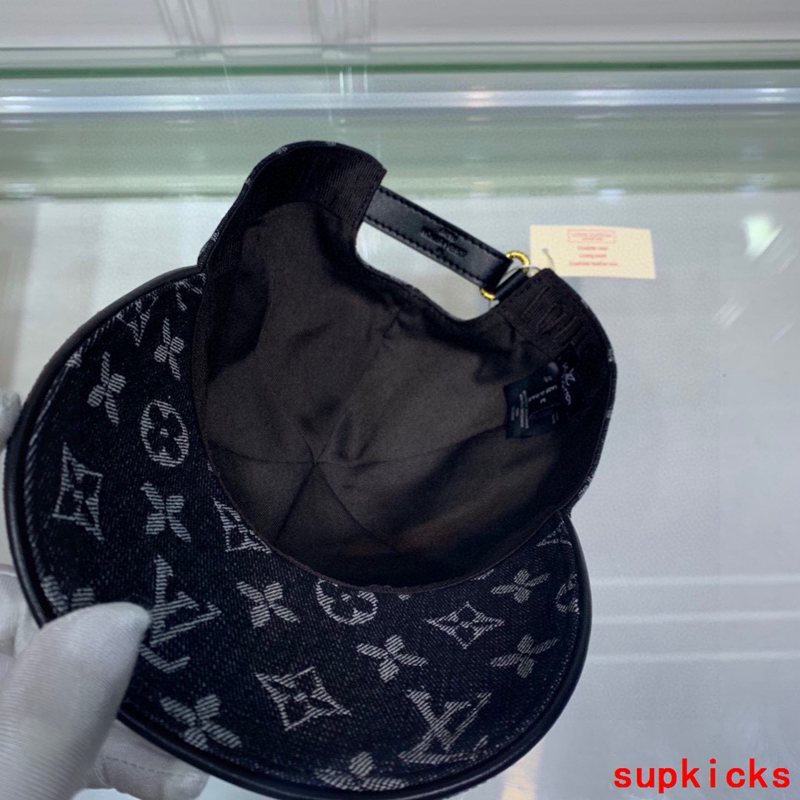 Louis Vuitton Luxury Cap