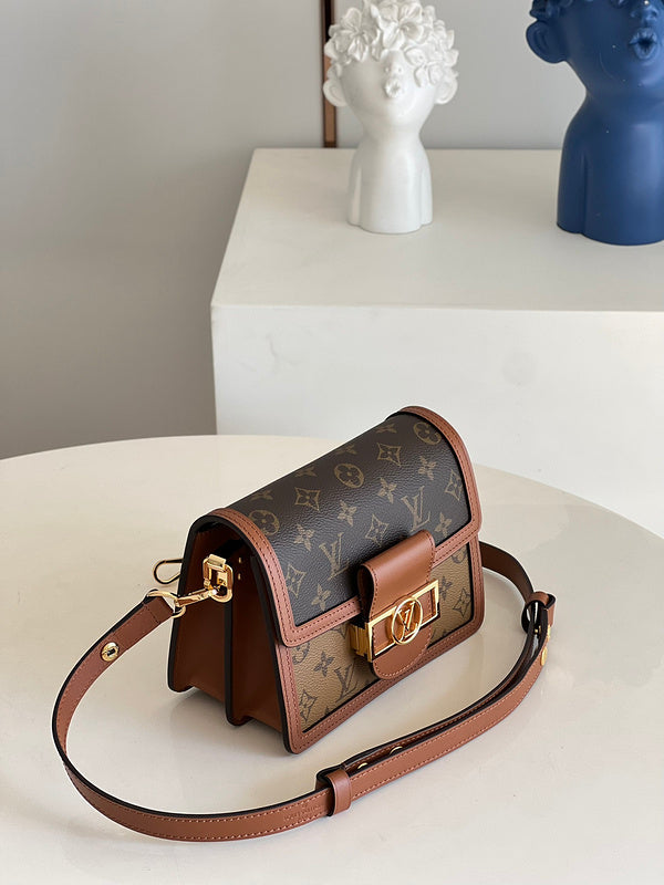 I W Fashion Lu-Vi bags - 17139