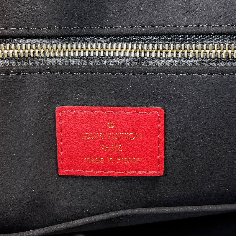 I W Fashion Lu-Vi bags - 8637
