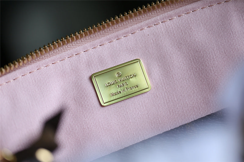 I W Fashion Lu-Vi bags - 8278