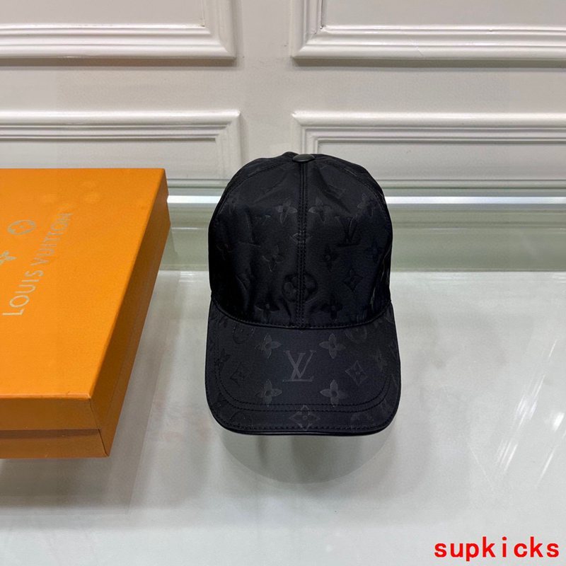Louis Vuitton Luxury Cap