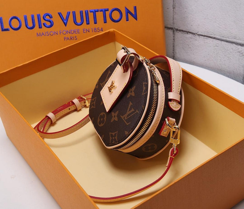 I W Fashion Lu-Vi bags - 17842