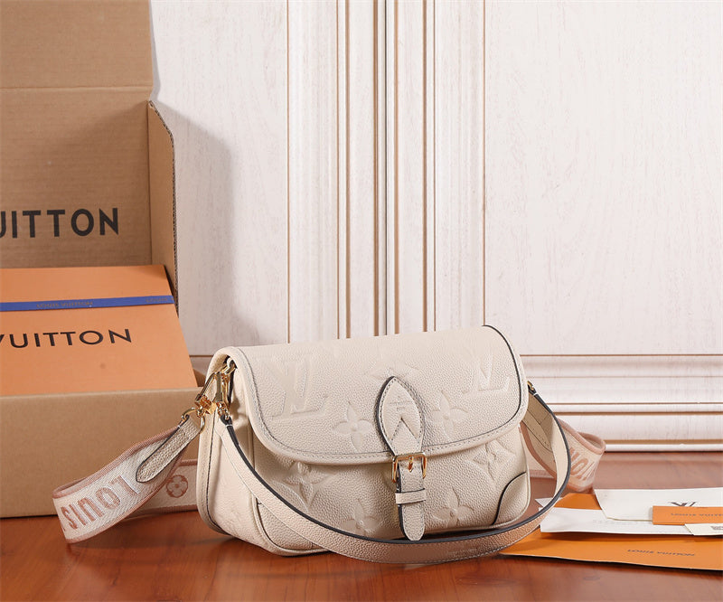 PHA - LOV Bags - 375