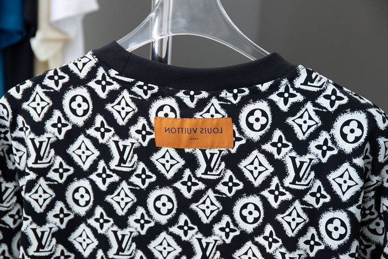 Louis Vuittion Luxury T-Shirt