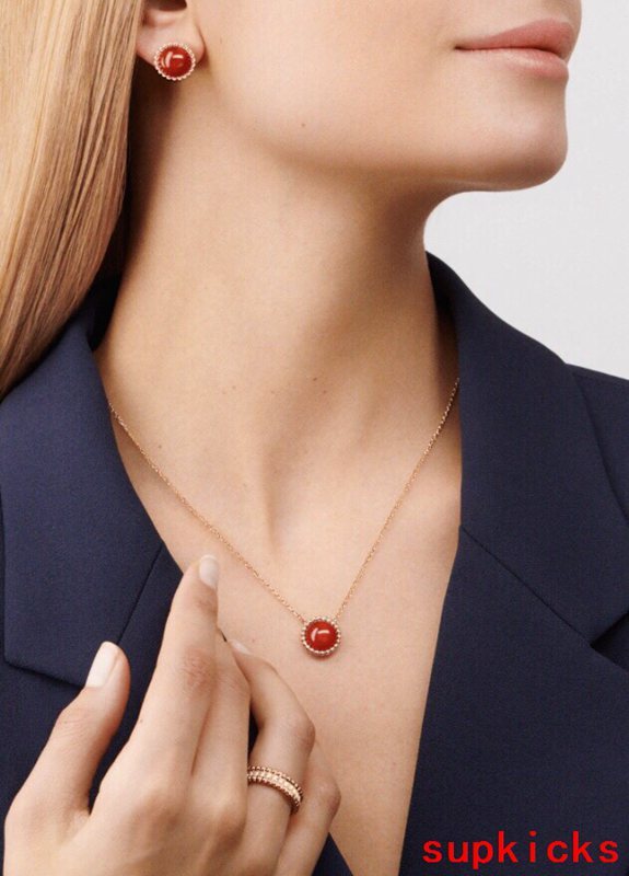 Van Cleef & Arples Jewelry