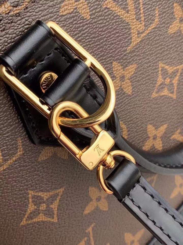 I W Fashion Lu-Vi bags - 17623