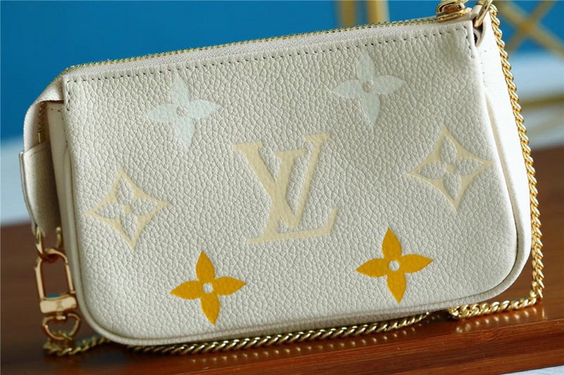 I W Fashion Lu-Vi bags - 8838