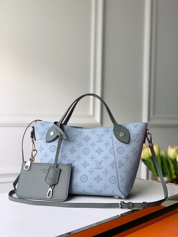 LOV2 Bags - Luxurious Bags  984