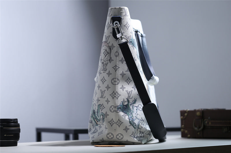 I W Fashion Lu-Vi bags - 9841