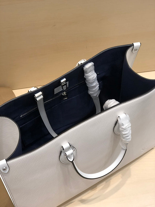 I W Fashion Lu-Vi bags - 17777