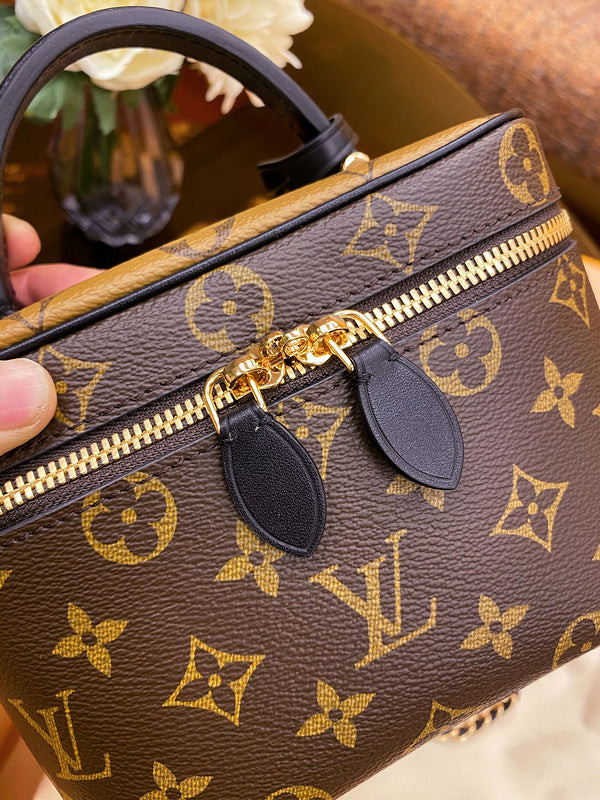 I W Fashion Lu-Vi bags - 17182