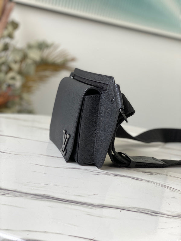 I W Fashion Lu-Vi bags - 17578