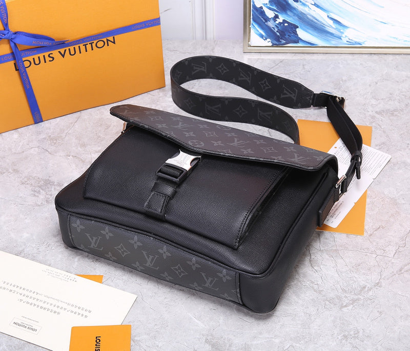 I W Fashion Lu-Vi bags - 17329