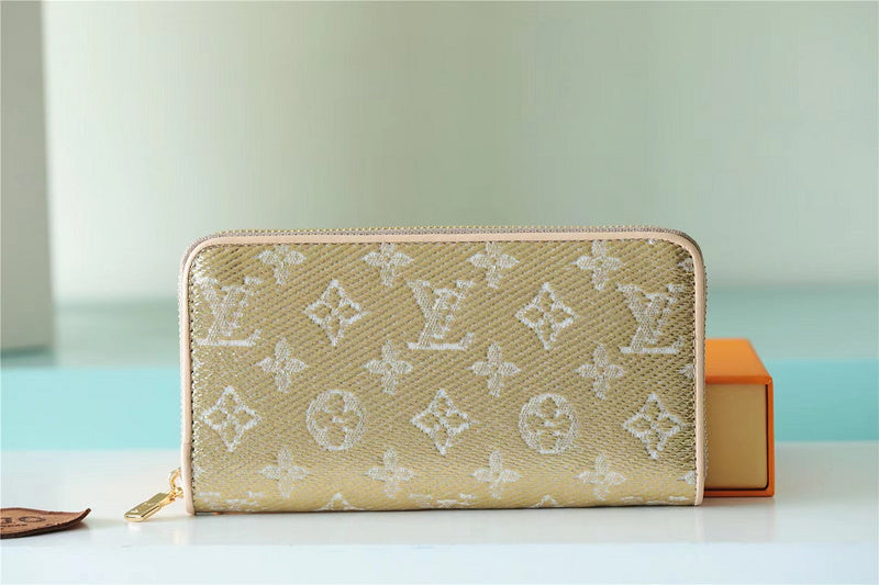 I W Fashion Lu-Vi bags - 8723