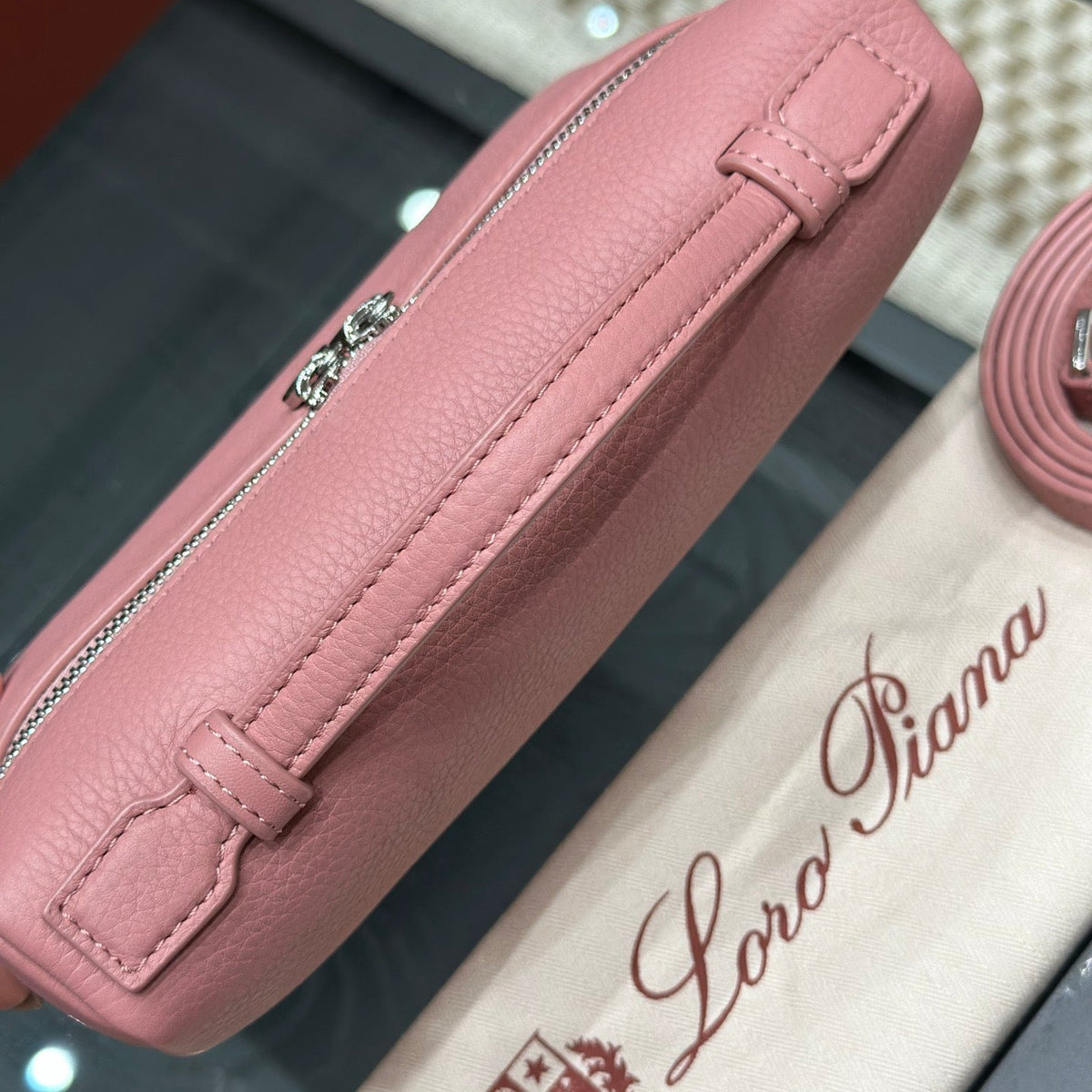LORO P EXTRA POCKET L19 BAG