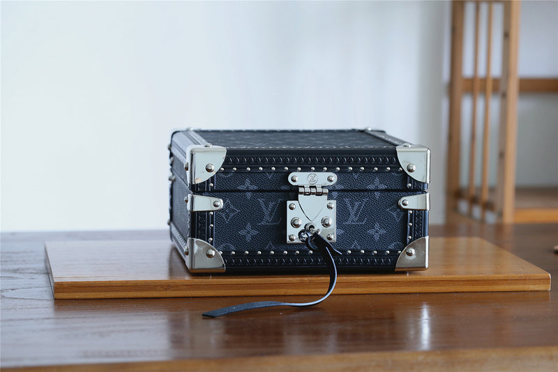 I W Fashion Lu-Vi bags - 9541