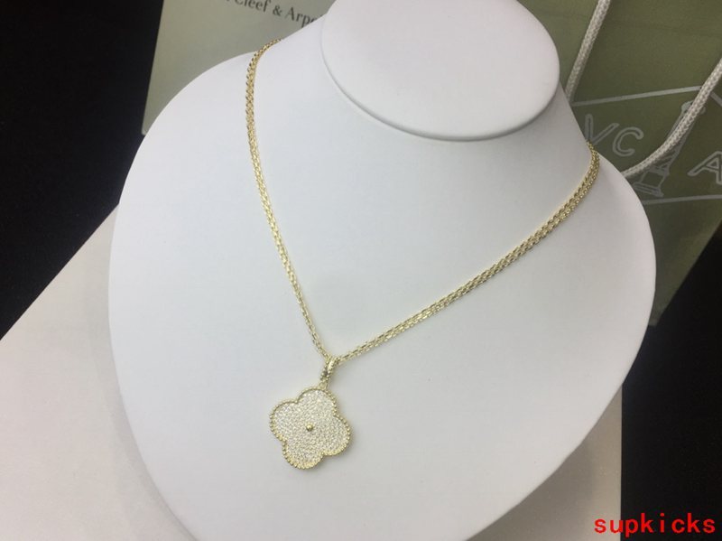 Van Cleef & Arples Jewelry