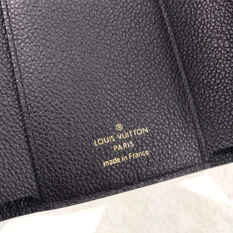 I W Fashion Lu-Vi bags - 17486