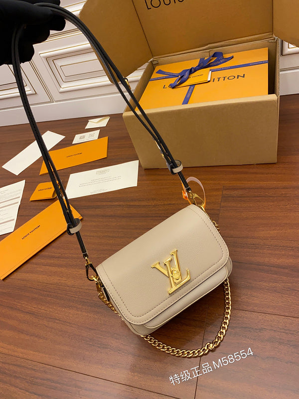 I W Fashion Lu-Vi bags - 17235