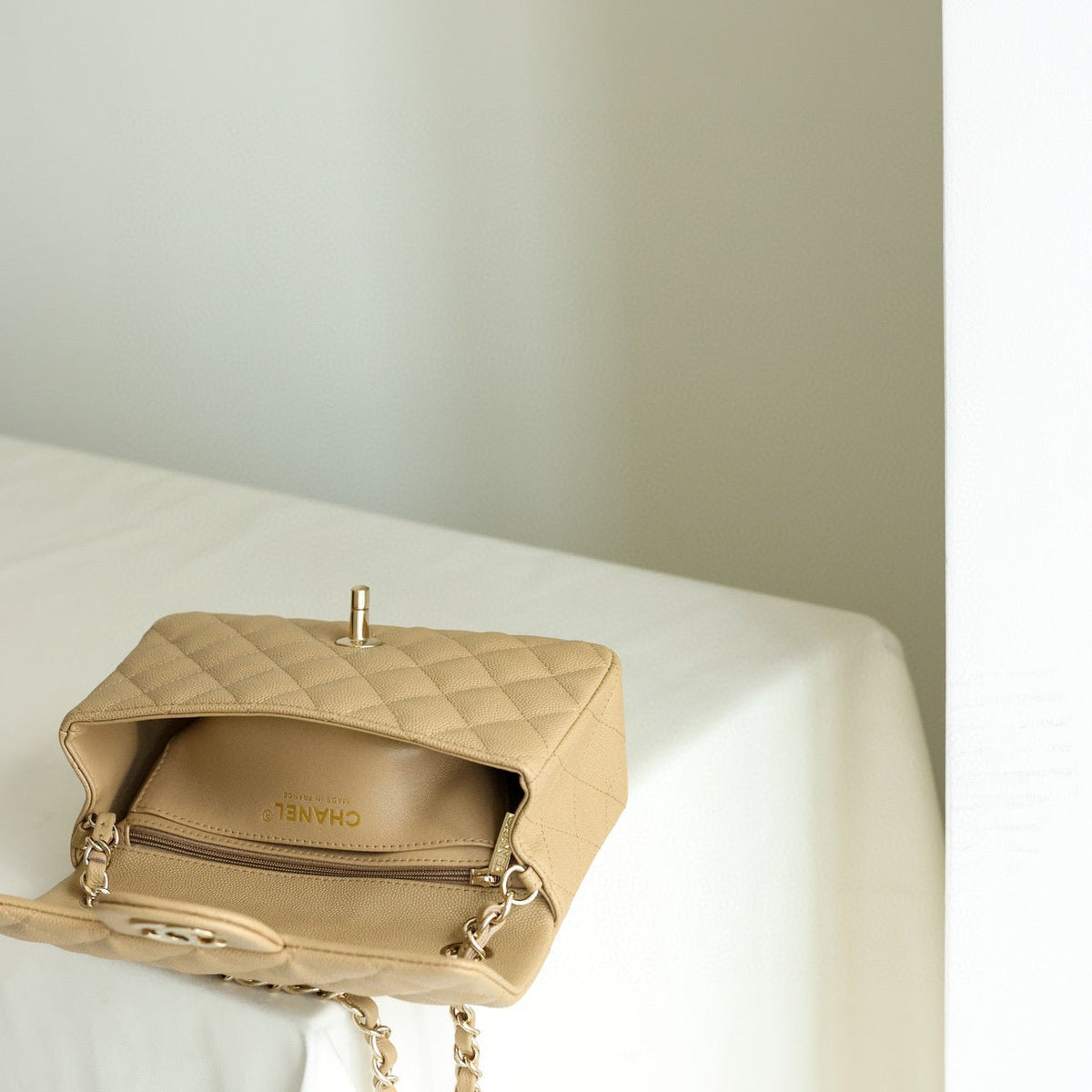 CC CLASSIC FLAP MINI BAG