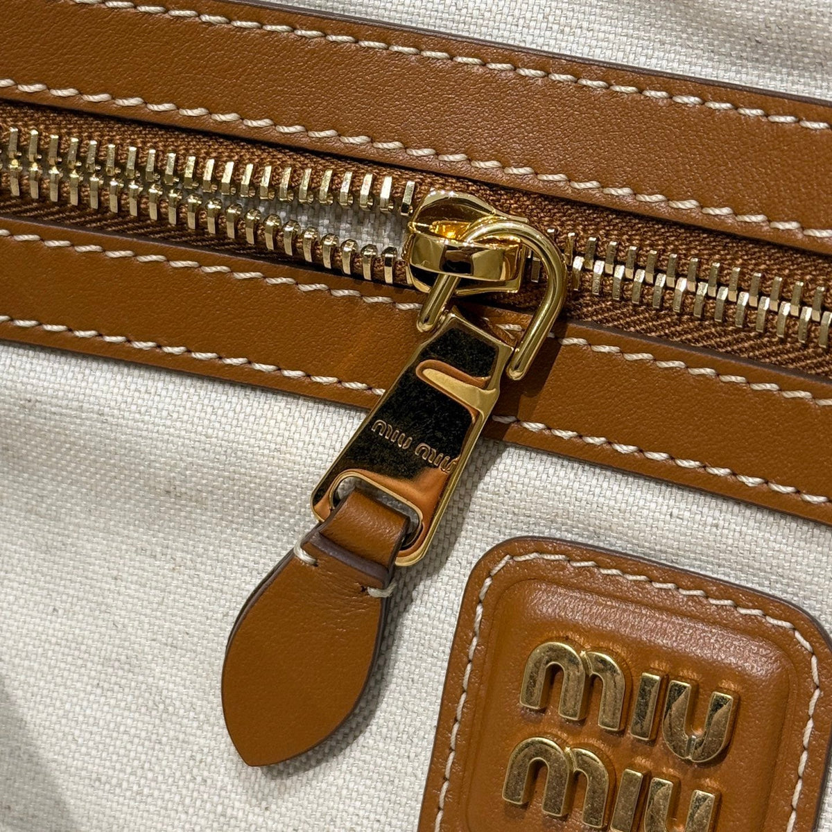 MIU M IVY LEATHER BAG