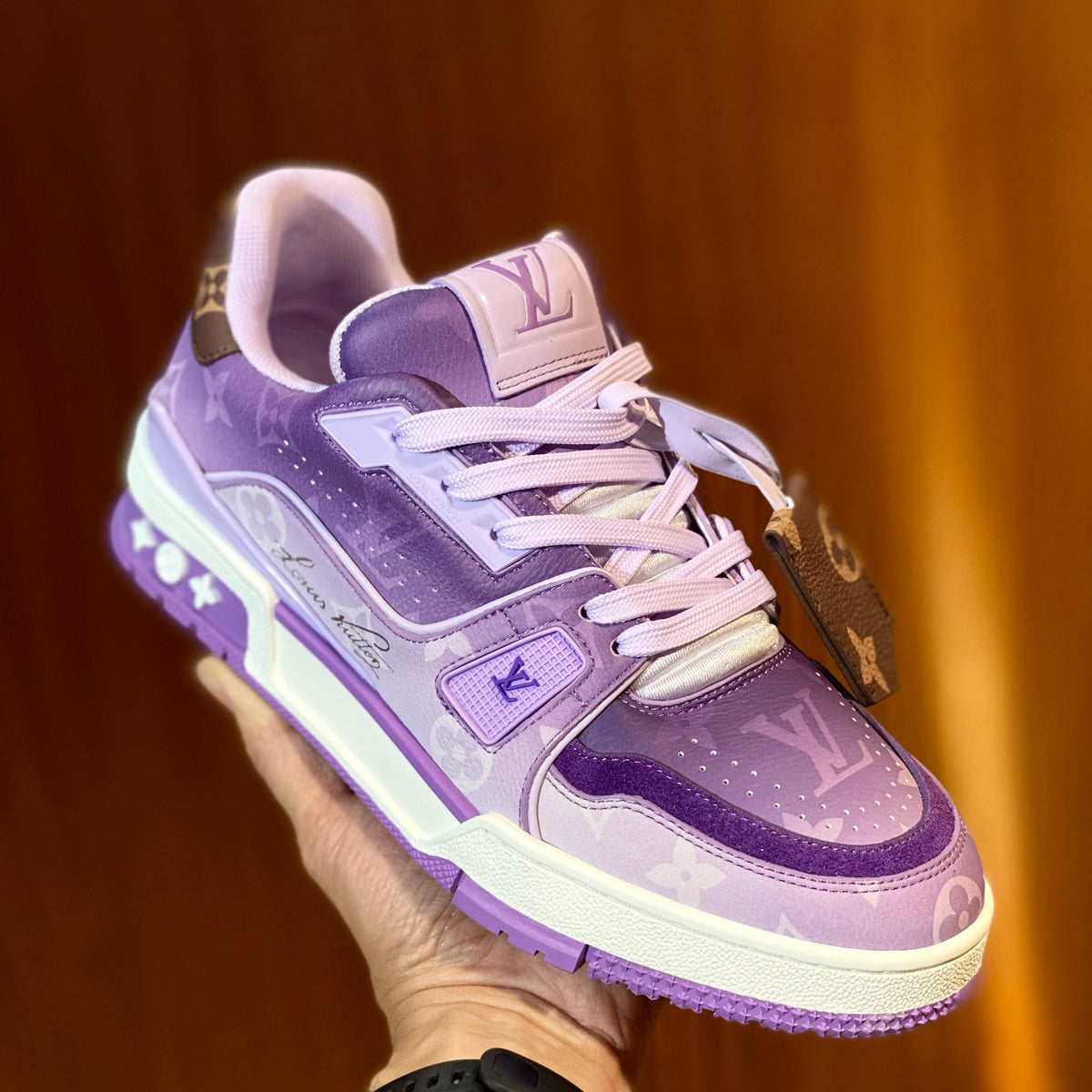 LOU SNEAKERS