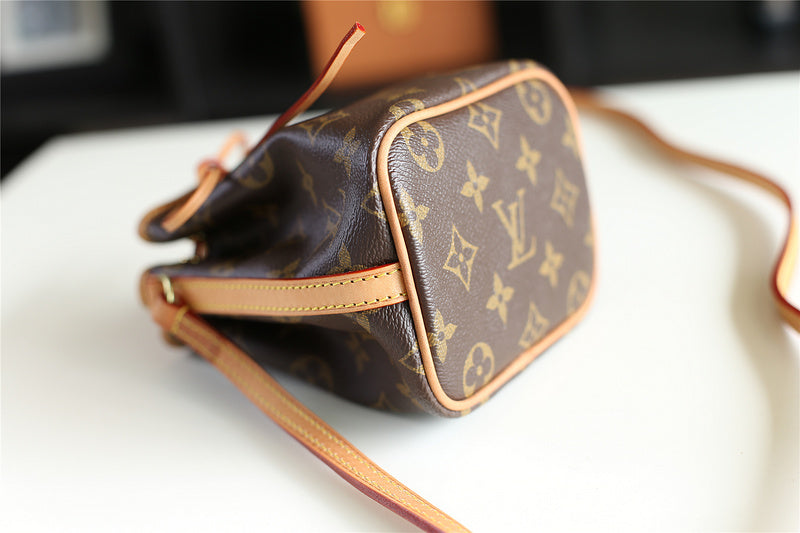 I W Fashion Lu-Vi bags - 9390