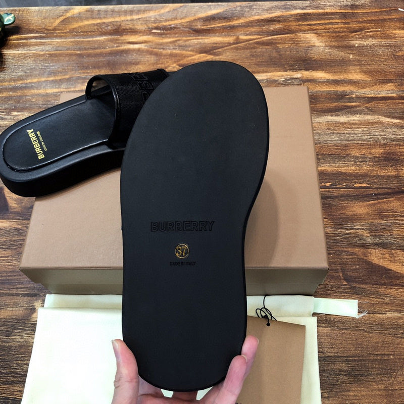 Burberry Luxury Shoes