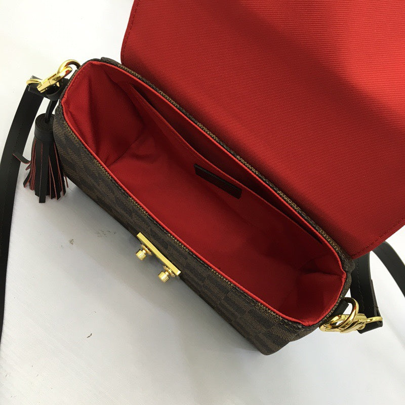 LOV2 Bags - Luxurious Bags  900