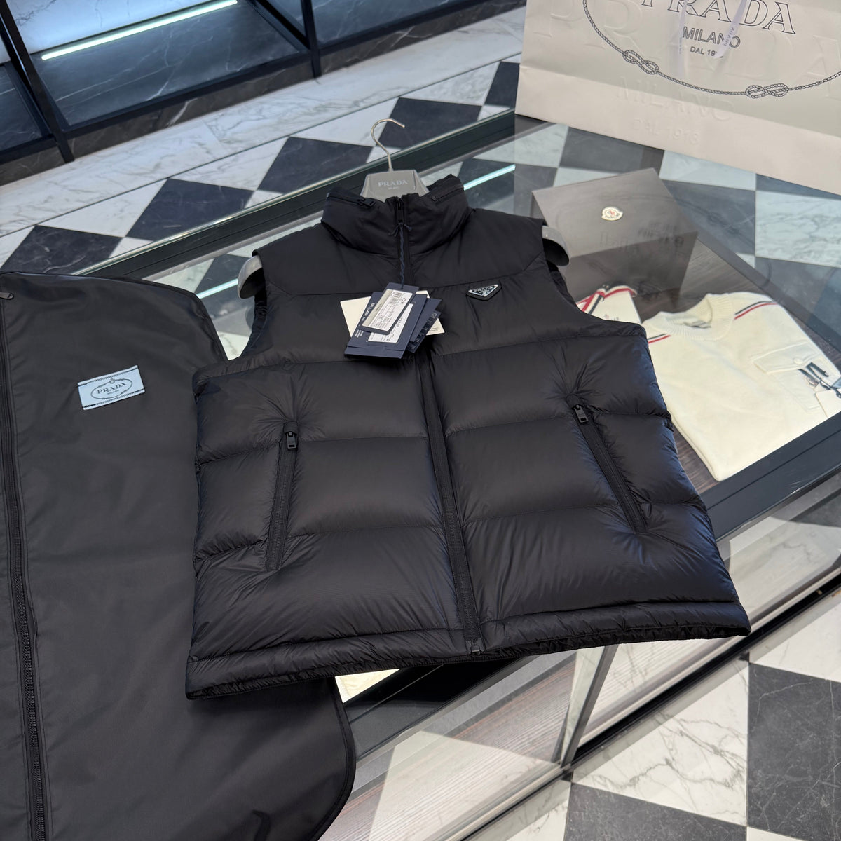 PD VEST