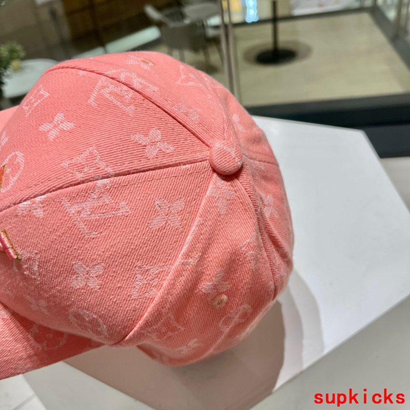 Louis Vuitton Luxury Cap