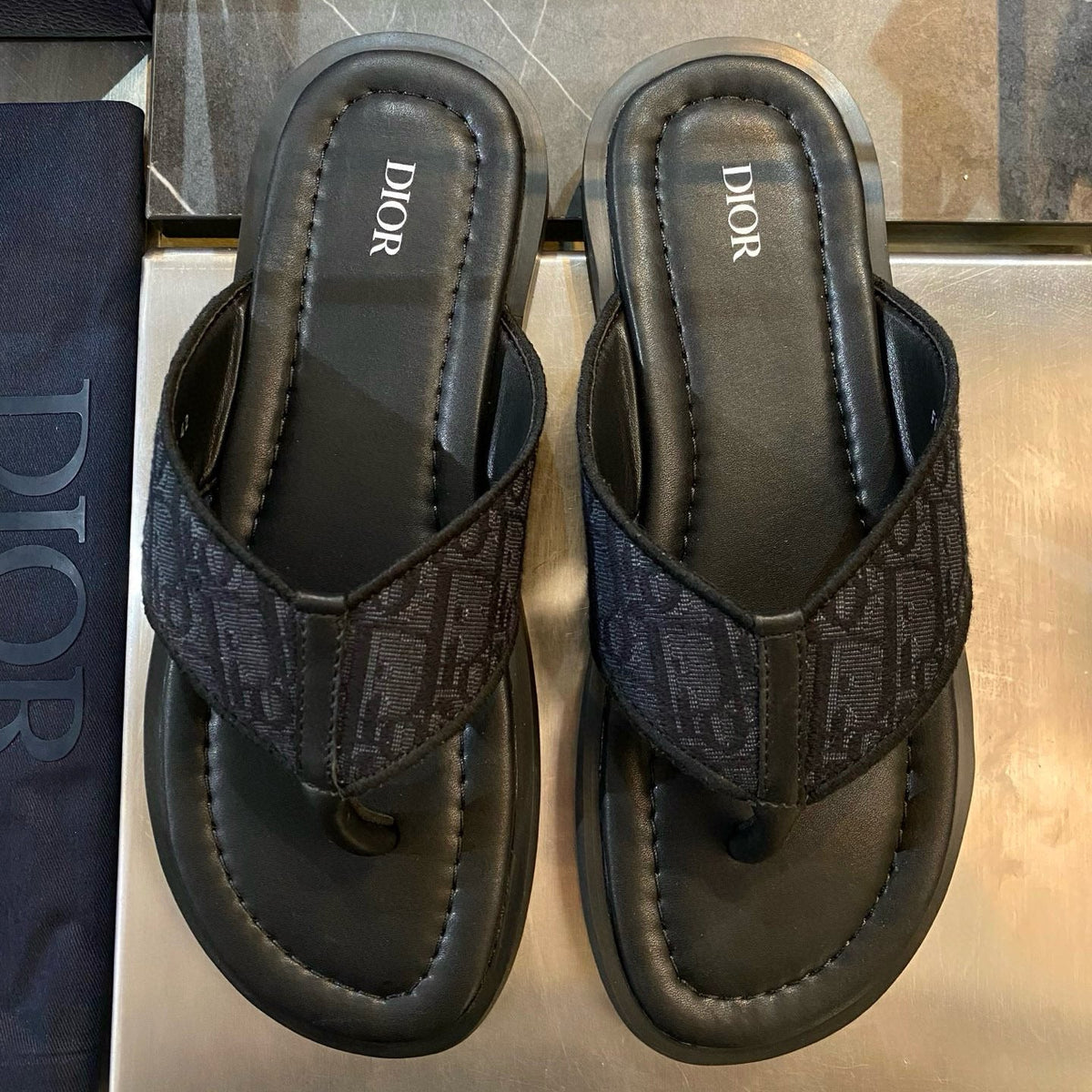 CD ALIAS SANDALS