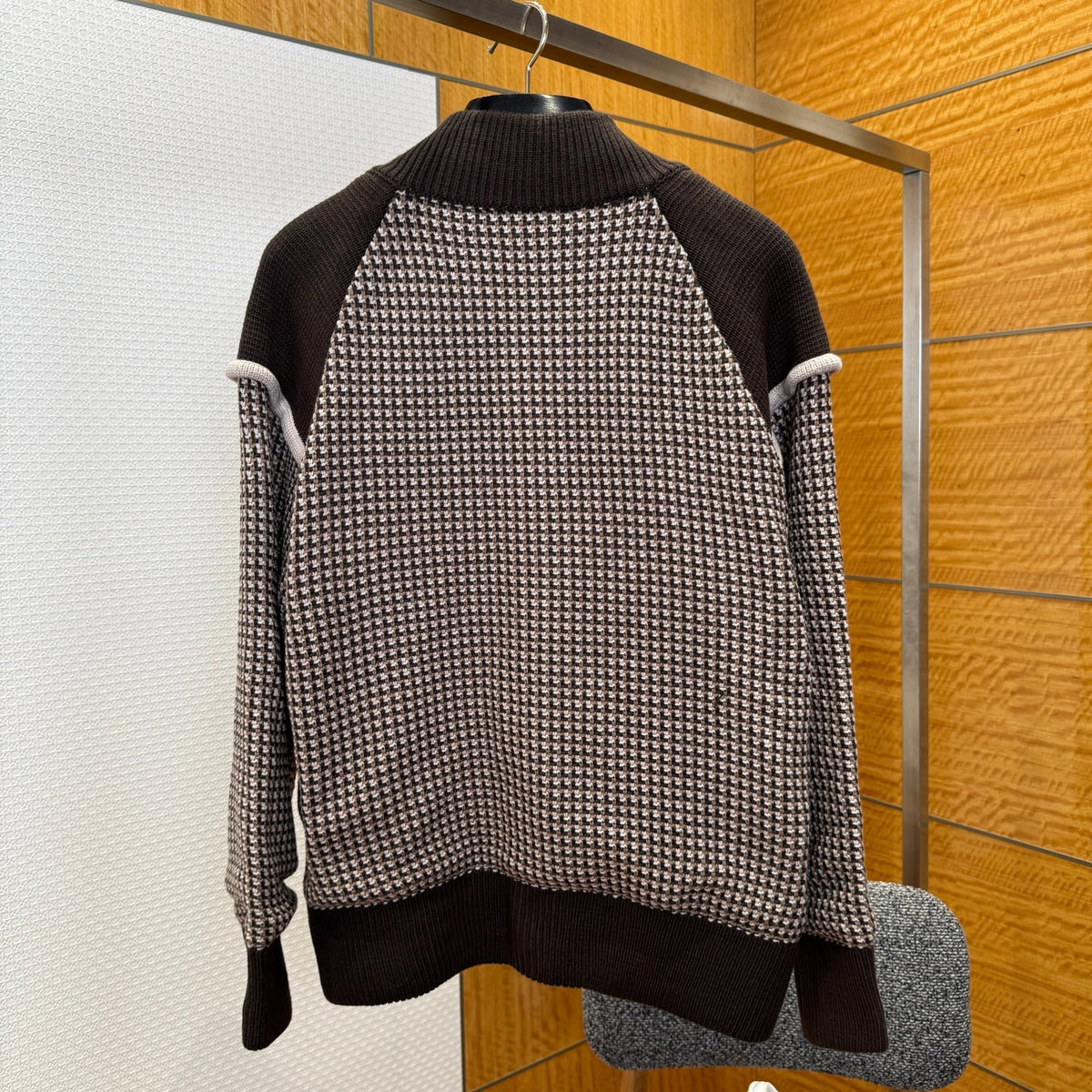 LOU JUMPER