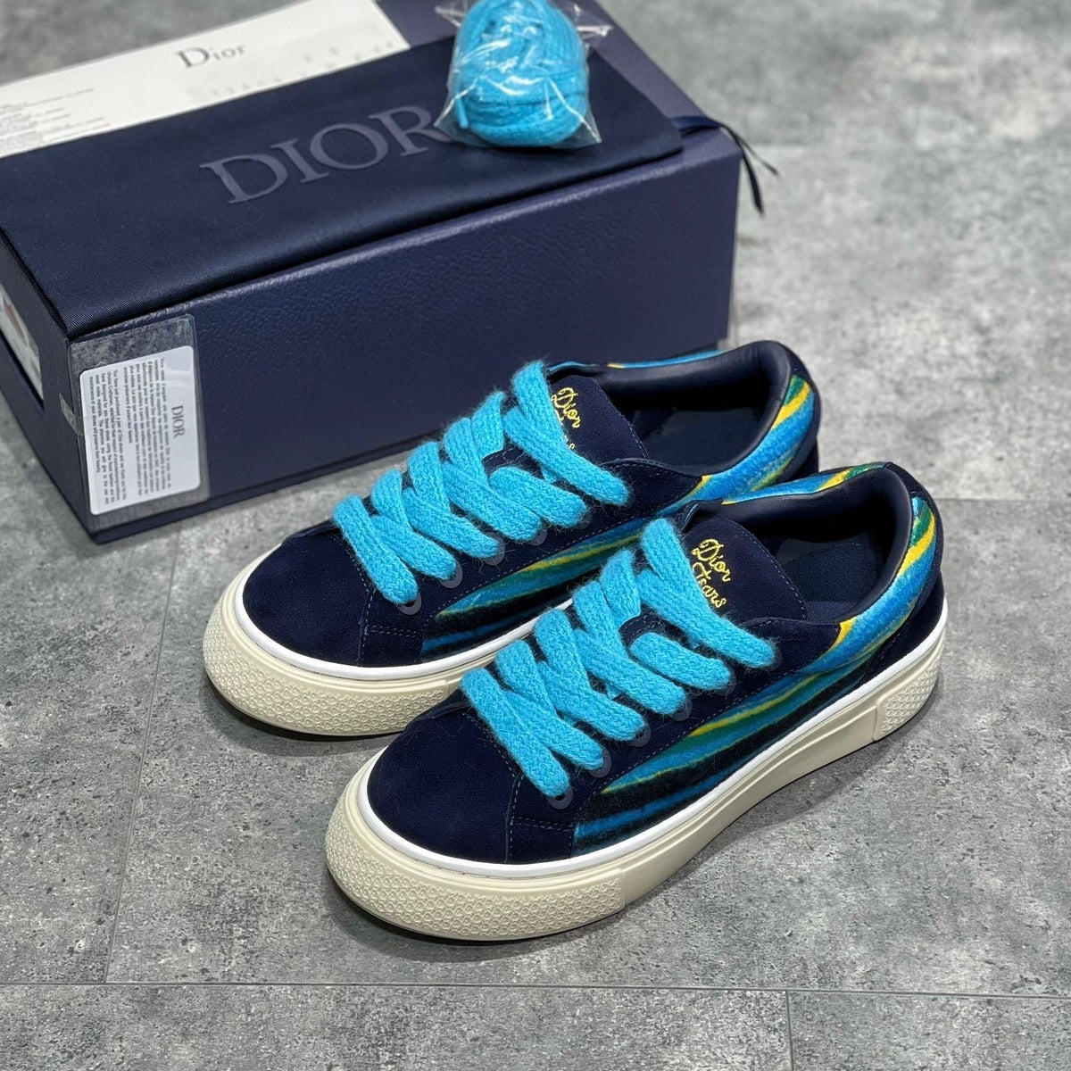 CD B33 SNEAKER